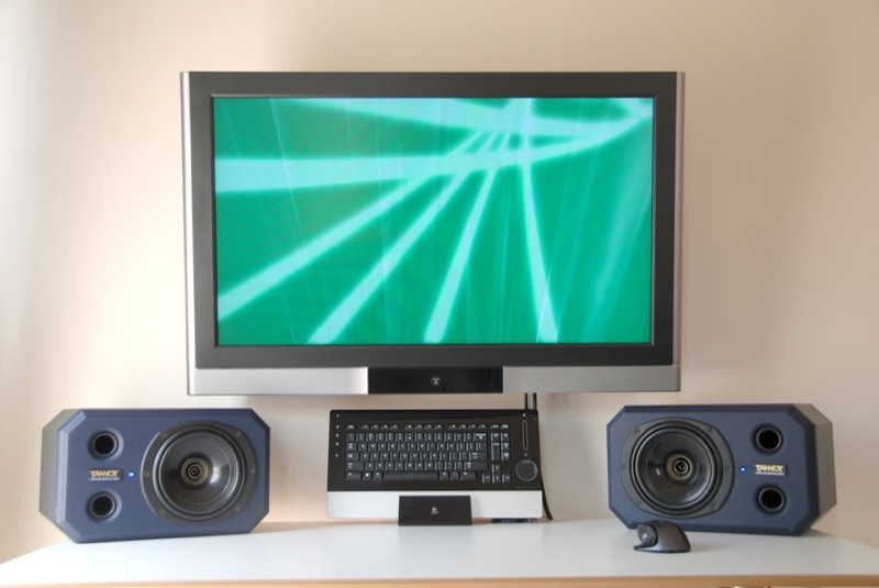 Illustration for article titled Giz Readers' Best Computer Rigs Contest